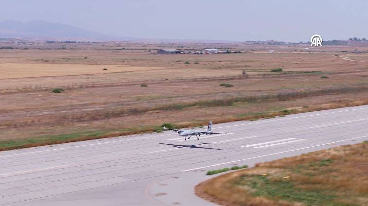 TSK'dan Kıbrıs Barış Harekatı'nın 50. yılına özel geçit töreni - Resim: 13